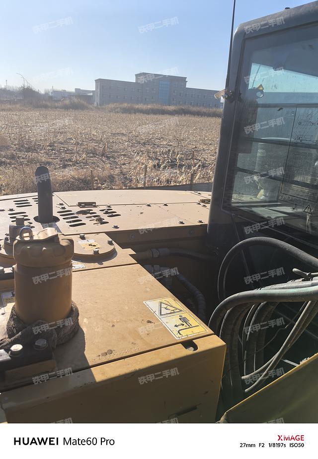 驾驶室整体（整机外观）