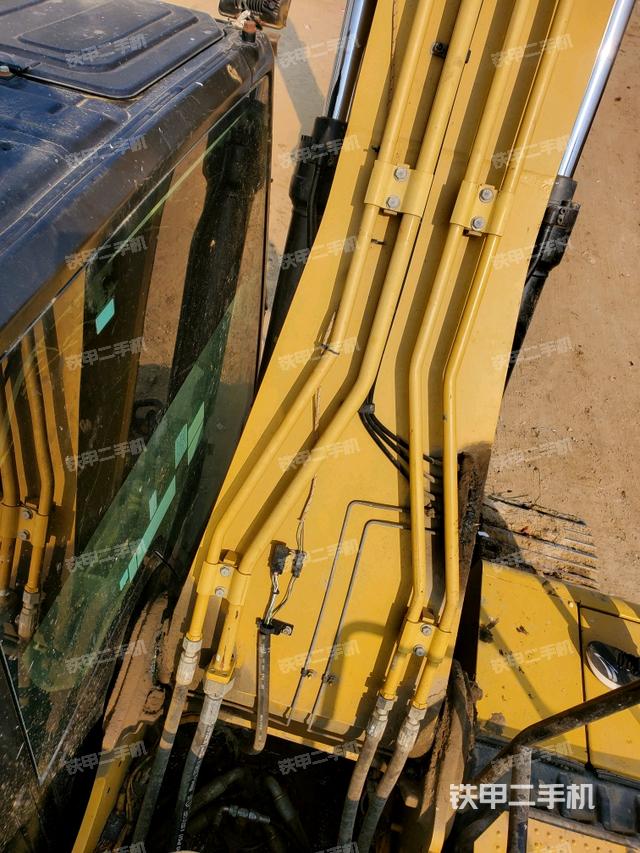 大臂根部 斜视（工作和回转装置）