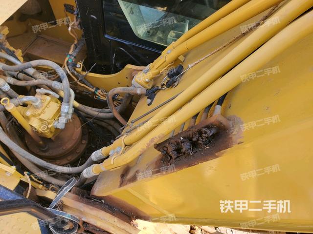 大臂根部 斜视（工作和回转装置）