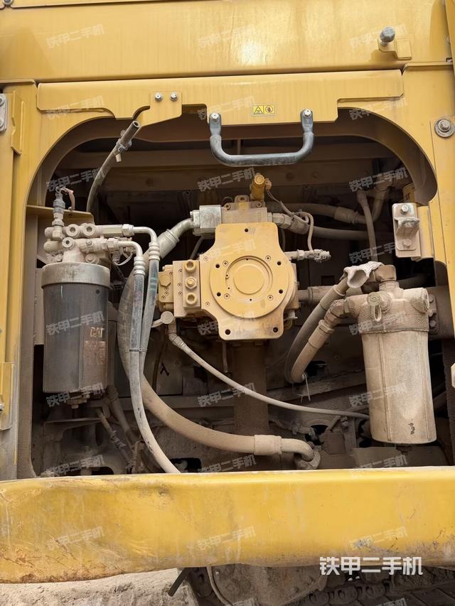 液压泵室（大件舱室）