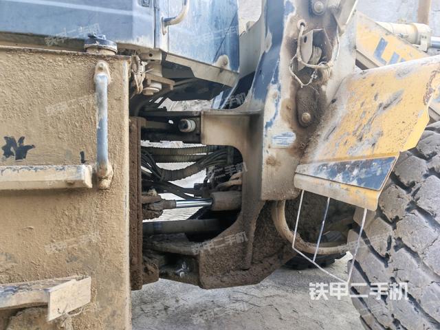 后驅(qū)動橋（液壓/傳動系統(tǒng)）