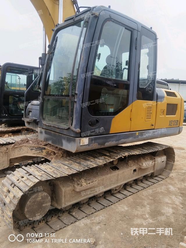 徐工XE75D挖掘机