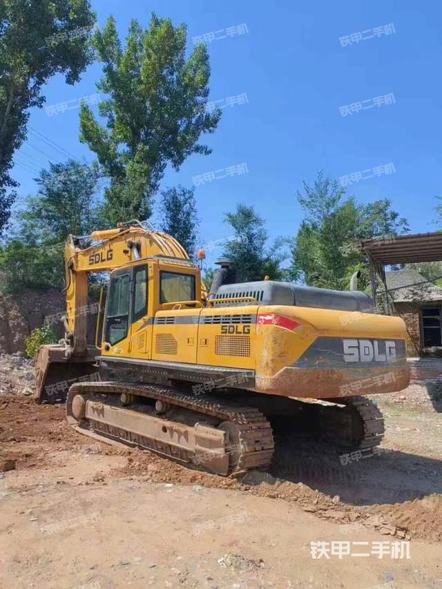 山東臨工E6400F挖掘機(jī)