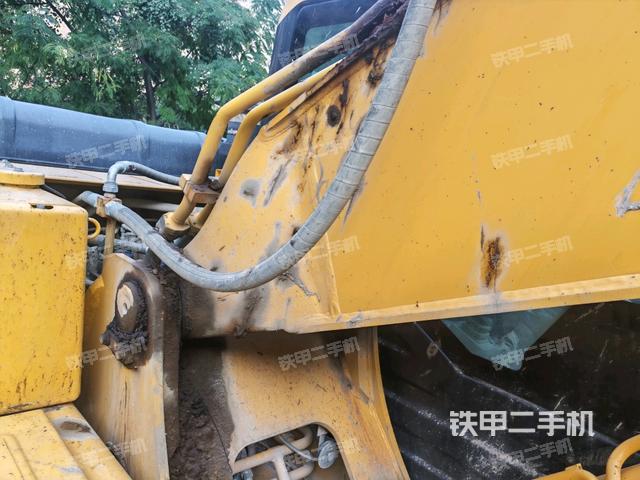 大臂根部?斜視（工作和回轉(zhuǎn)裝置）