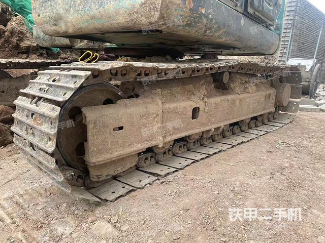 单侧履带整体（整机外观）