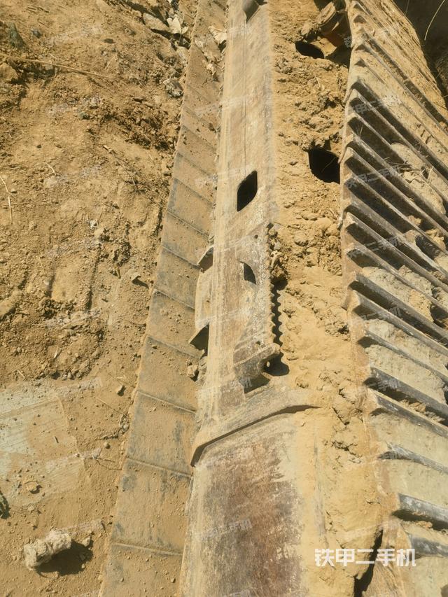 单侧履带整体（整机外观）