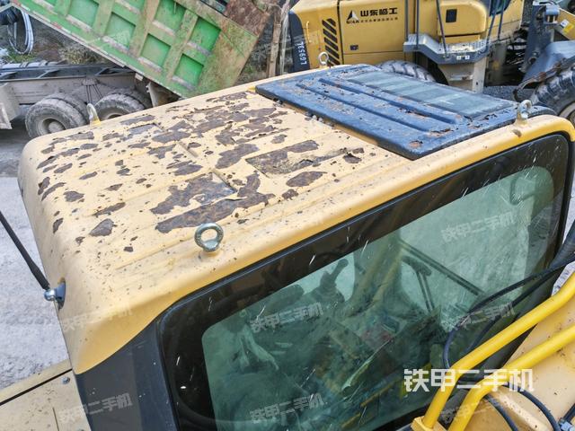 駕駛室頂部俯視（上車部件）