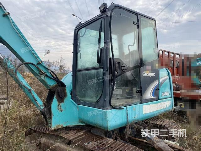 神钢SK60-8挖掘机