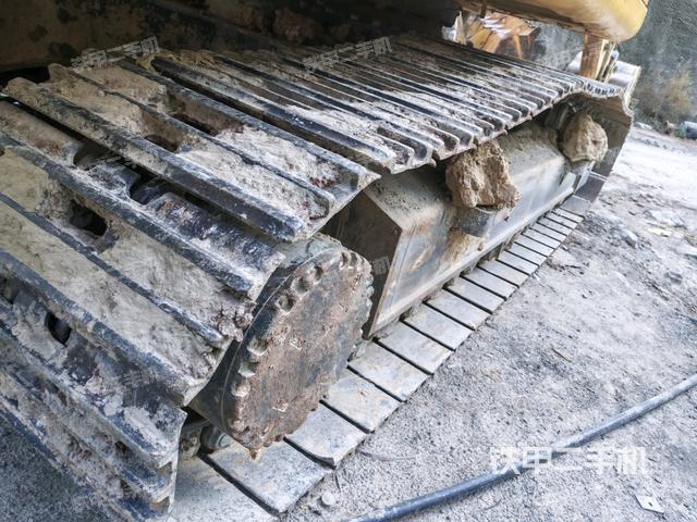 右側(cè)履帶整體（行走機構(gòu)）