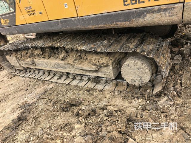 單側(cè)履帶整體（整機(jī)外觀）