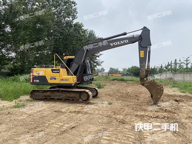 整機右后45°（整機外觀）