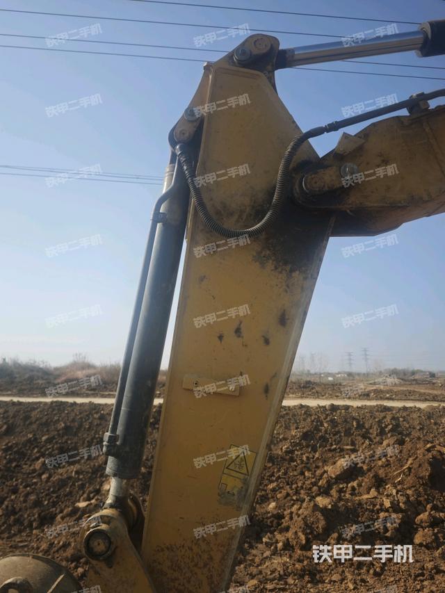 小臂整体左后（工作和回转装置）