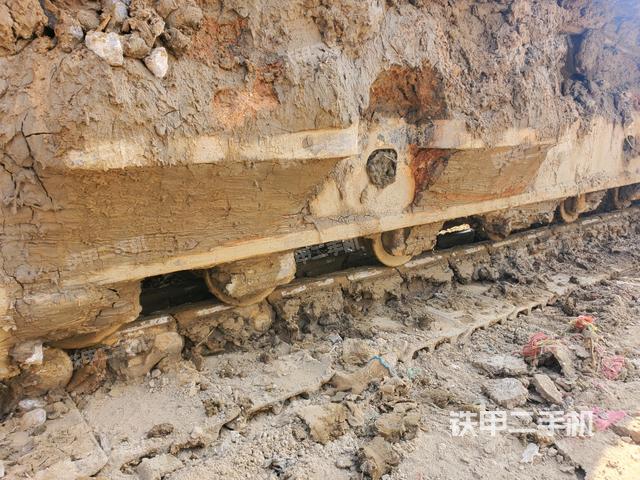 右侧履带整体（行走机构）