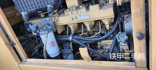 發(fā)動機左側（整機外觀及大件）