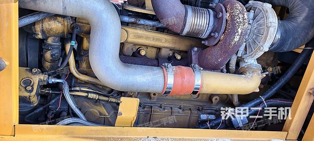 發(fā)動機右側（整機外觀及大件）