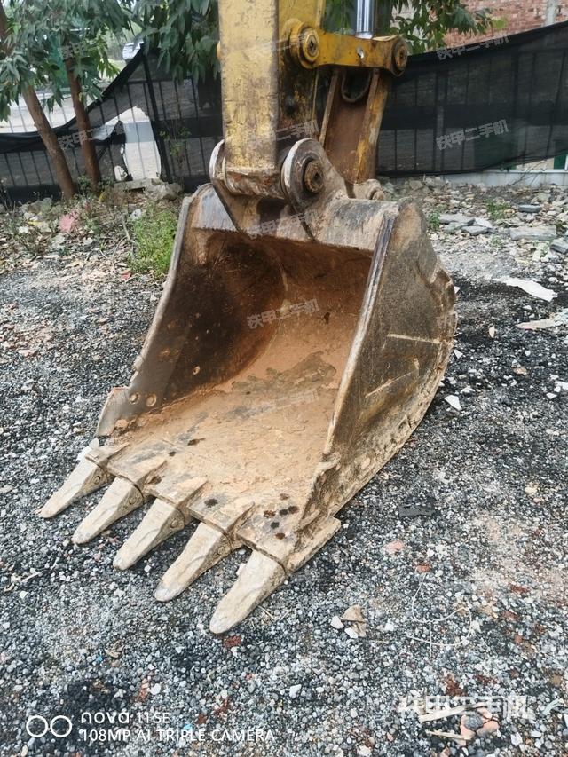 小臂整体左后（工作和回转装置）