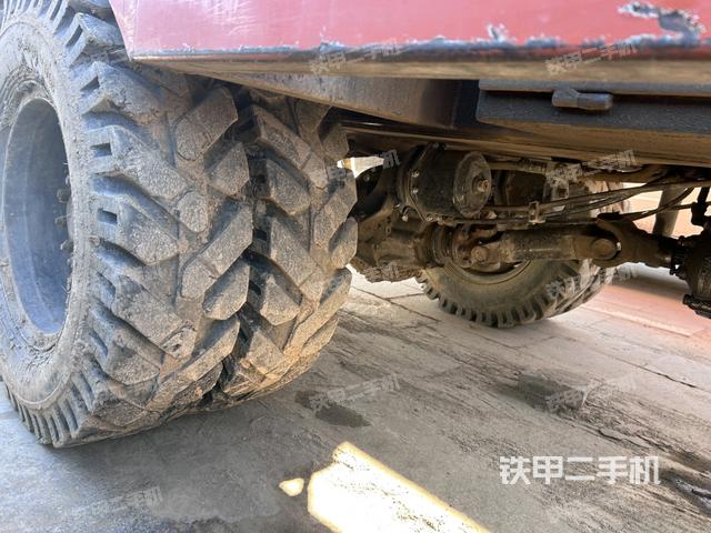 单侧履带整体（整机外观）