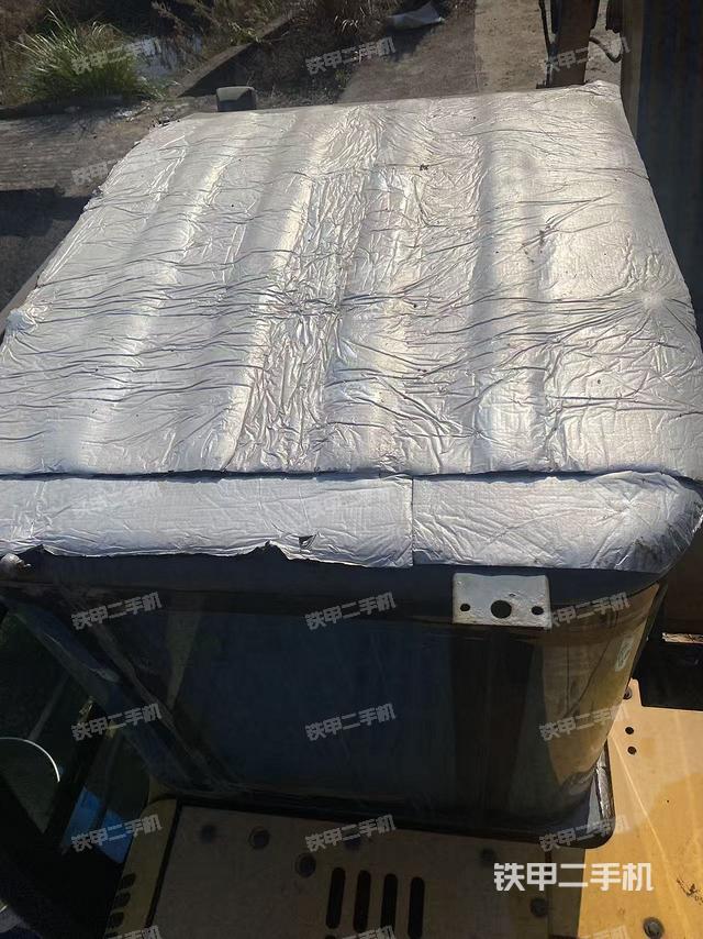 駕駛室頂部（整機(jī)外觀）