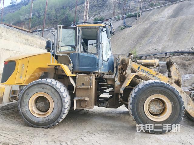 正后方（整機(jī)外觀）