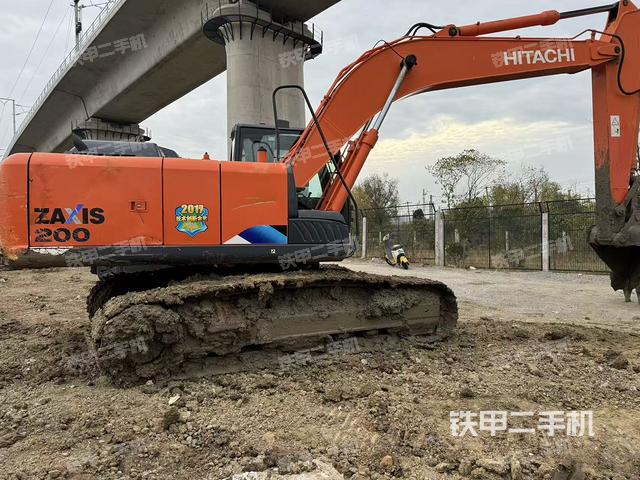 单侧履带整体（整机外观）