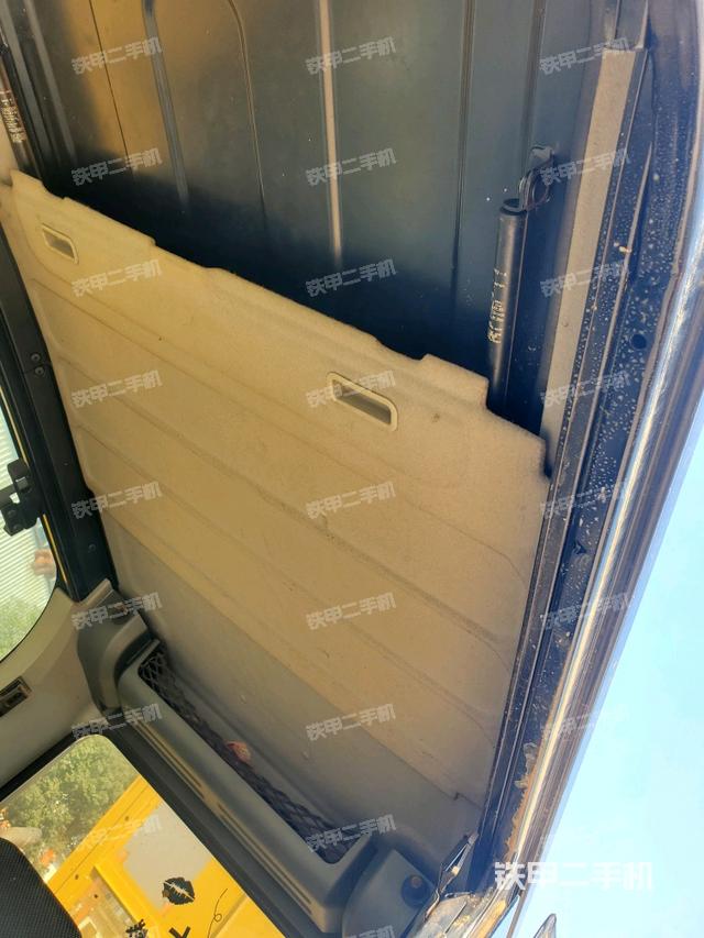 顶棚整体（驾驶室部分）