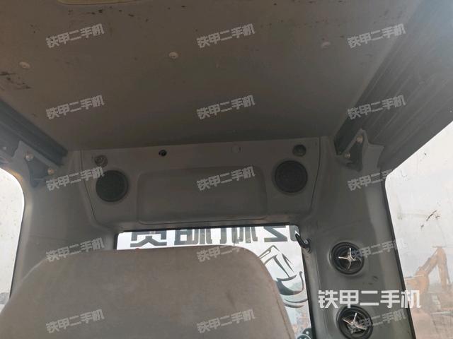 座椅后部（驾驶室部分）