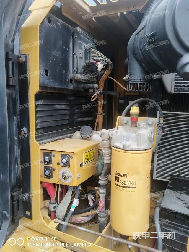 液压泵斜45 左（大件舱室）