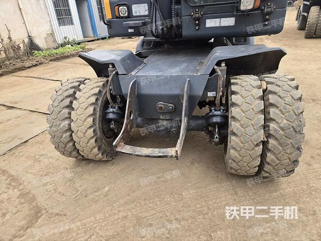 單側(cè)履帶整體（整機外觀）