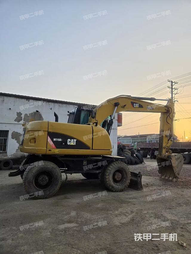 整機右后45°（整機外觀）