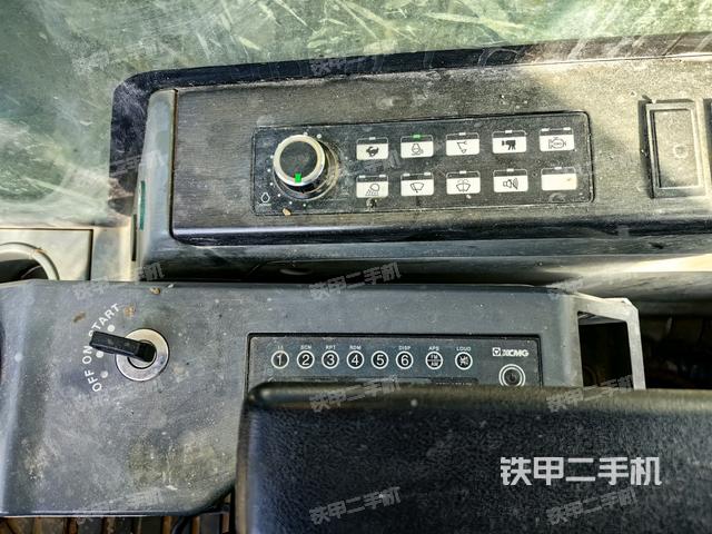 座椅左側(cè)控制臺(tái)/音響/含左手柄（駕駛室部分）