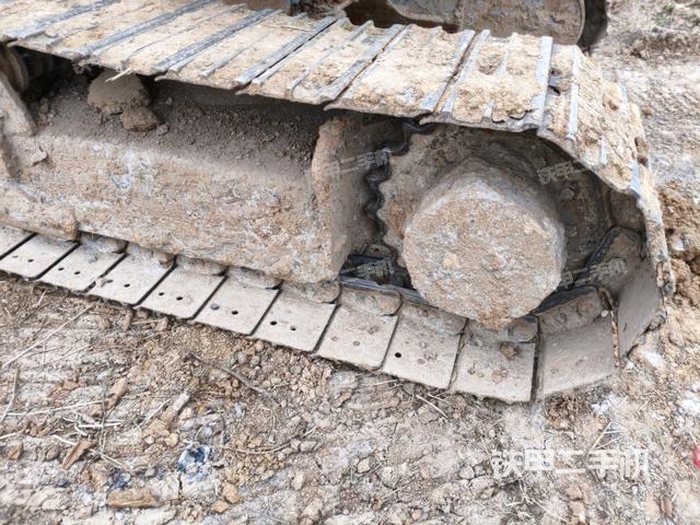 單側(cè)履帶整體（整機(jī)外觀）