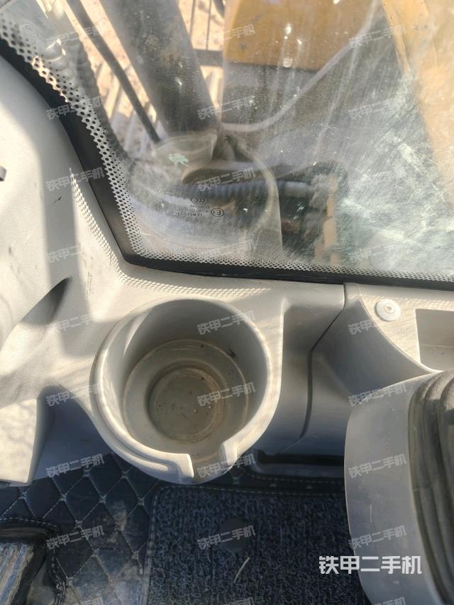 后窗玻璃角標(biāo)（駕駛室部分）