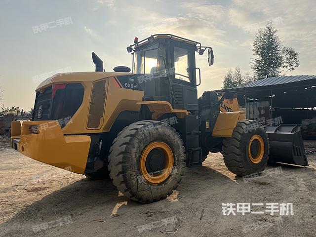 整機(jī)右后45°（整機(jī)外觀及大件）