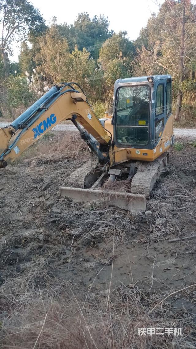 徐工XE60D挖掘机