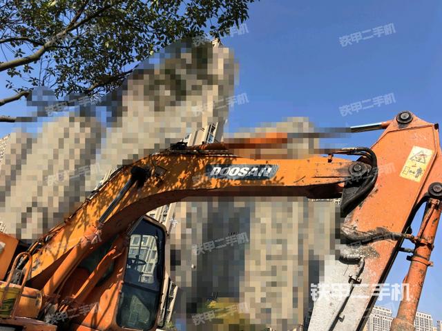 大臂整體?右側(cè)（工作和回轉(zhuǎn)裝置）