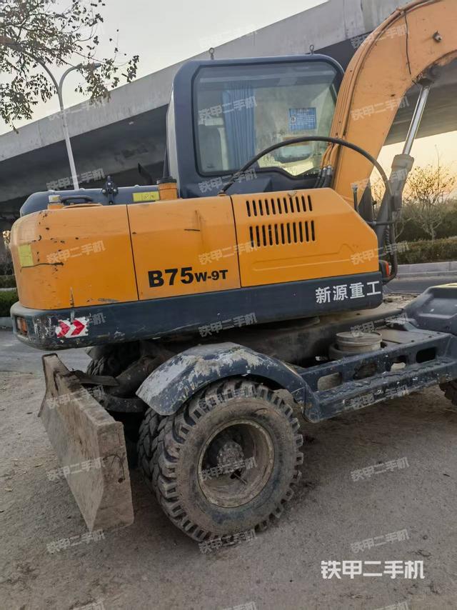 整機(jī)右后45°（整機(jī)外觀）