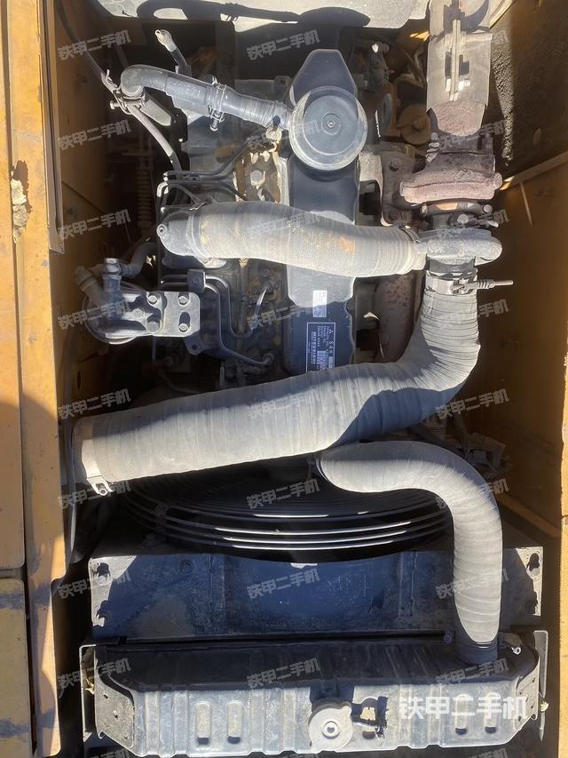 發(fā)動(dòng)機(jī)整體俯視（整機(jī)外觀）