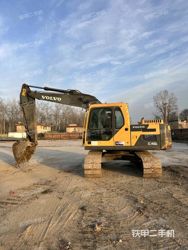 沃尔沃EC140CL清道夫挖掘机