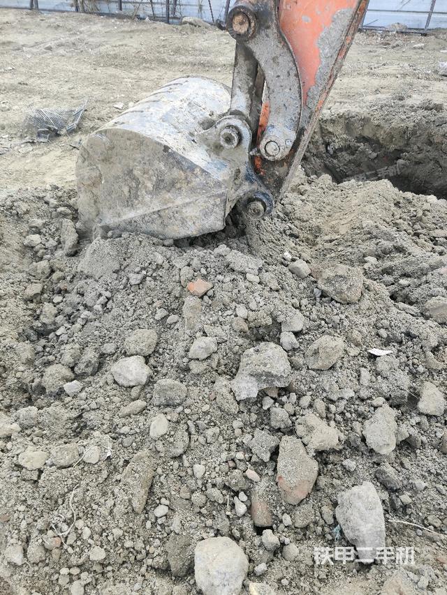 鏟斗右后整體（工作和回轉(zhuǎn)裝置）