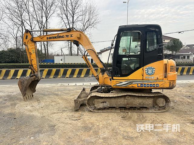 龙工LG6060D挖掘机