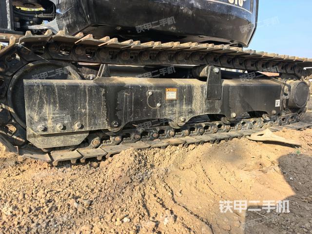 左侧履带整体 （行走机构）