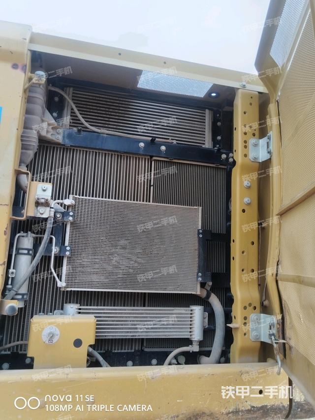 散熱器正面（大件艙室）