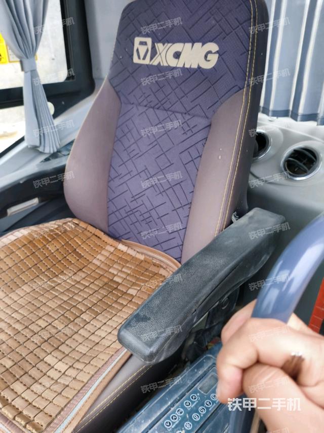 駕駛室整體（整機(jī)外觀）