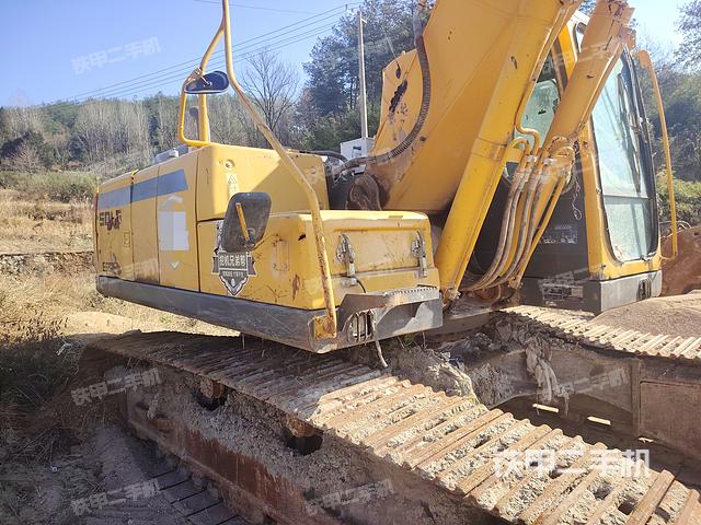 单侧履带整体（整机外观）