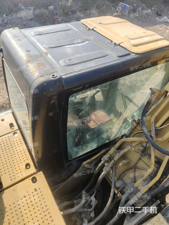 駕駛室頂部俯視（上車部件）