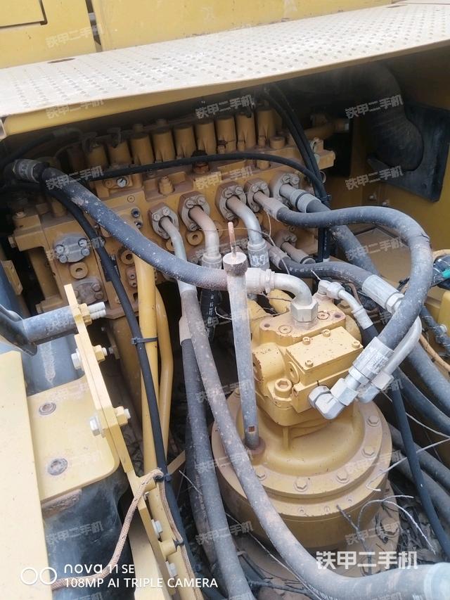 回轉(zhuǎn)馬達(dá)（上車部件）