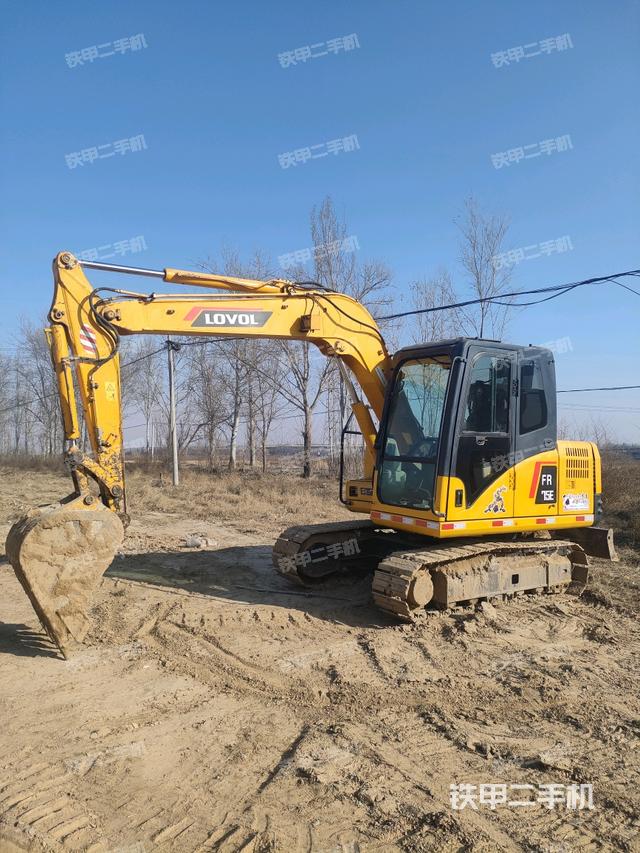 雷沃重工FR75E挖掘机