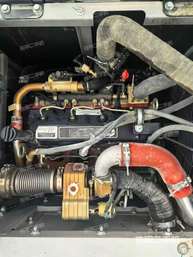 發(fā)動(dòng)機(jī)整體俯視（整機(jī)外觀）