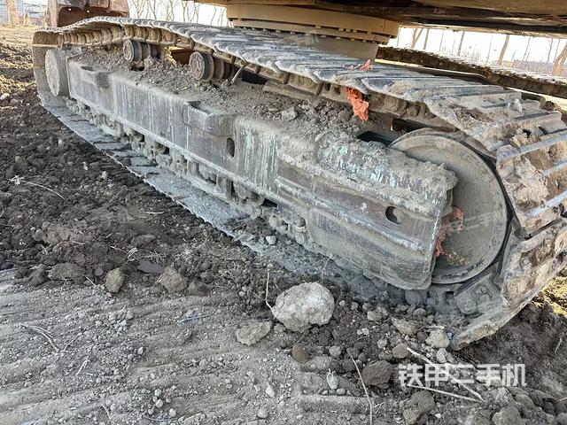 單側(cè)履帶整體（整機(jī)外觀）