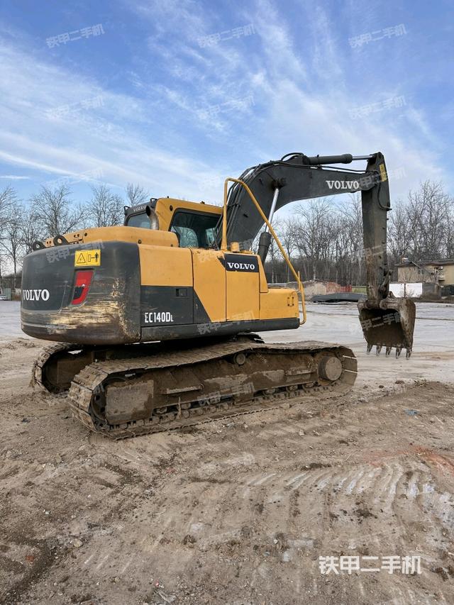 整机右后45°（整机外观）